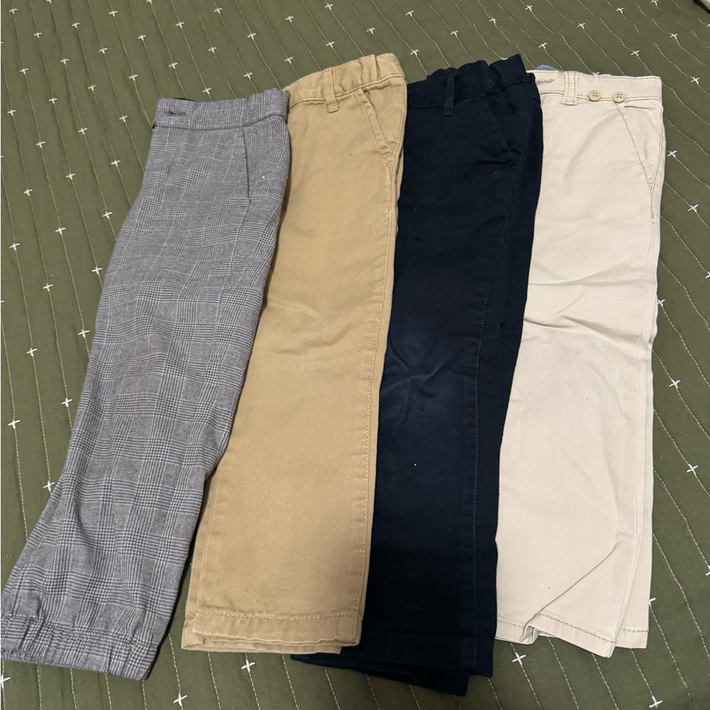 Set of Four Men's Pants in Various Colors